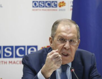 Λαβρόφ: Η ημερήσια διάταξη για μια πιθανή συνάντηση Πούτιν-Ζελένσκι δεν είναι έτοιμη