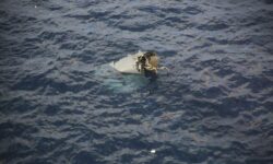 Εντοπίστηκαν οι σοροί πέντε μελών του αμερικανού αεροσκάφους Osprey που είχε συντριβεί ανοιχτά της Ιαπωνίας