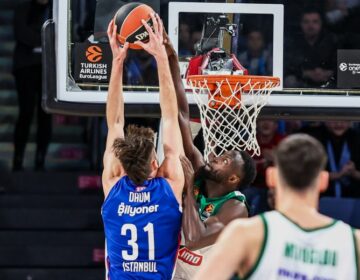 Euroleague: Η Εφές ανέτρεψε την κατάσταση και κέρδισε στο φινάλε τον Παναθηναϊκό στην Κωνσταντινούπολη