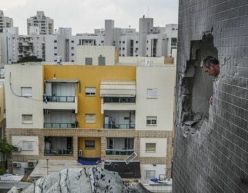 Πόλεμος στη Μέση Ανατολή: Τουλάχιστον 45 νεκροί από ισραηλινό αεροπορικό βομβαρδισμό σε κατοικίες στην κεντρική Γάζα