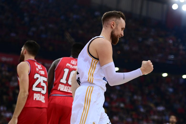 Euroleague: Προδόθηκε από την αστοχία του στις βολές ο Ολυμπιακός και πέρασε με νίκη από το ΣΕΦ η Ρεάλ