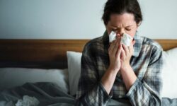 Γρίπη: Συμπτώματα, Διάγνωση και Αντιμετώπιση – Οδηγός για την Εποχή του Κρύου