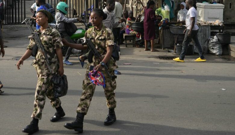 Οι ένοπλοι που κρατούν ομήρους 286 μαθητές στην Καντούνα της Νιγηρίας ζήτησαν λύτρα σχεδόν 650.000 δολαρίων