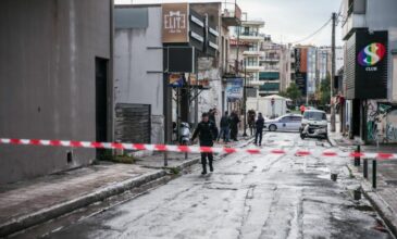 Πυροβολισμοί έξω από κλαμπ στο Γκάζι: Είχε προηγηθεί τσακωμός των τραυματιών με τους δράστες – Η αστυνομία ψάχνει τα άτομα που επέβαιναν στο τζιπ