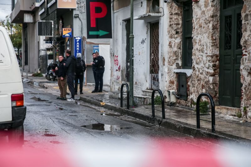Πυροβολισμοί στο Γκάζι: Απολογείται ο 33χρονος συνοδηγός του πιστολέρο – Αναζητείται σε Ελλάδα και Αλβανία ο 37χρονος κακοποιός