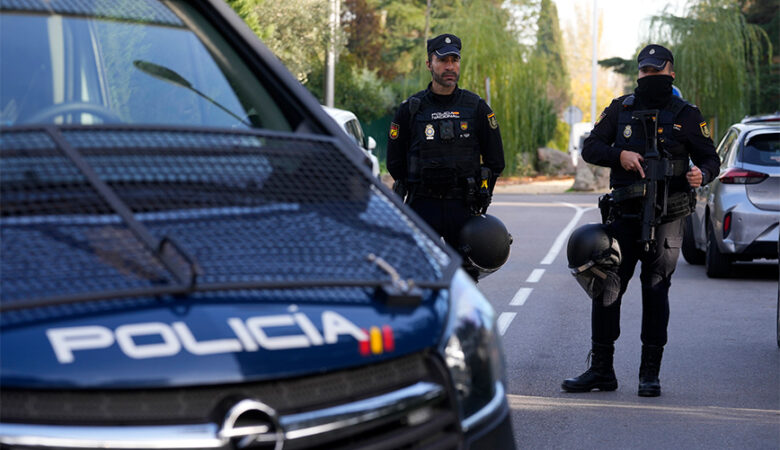Ισπανία: Προειδοποιήσεις για τοποθέτηση βόμβας έλαβαν πολλά διεθνή σχολεία