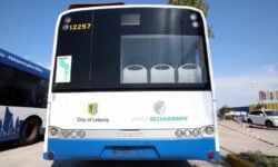 Συνελήφθη 50χρονος που προσπάθησε να αγκαλιάσει ανήλίκη παρά τη θέλησή της μέσα σε λεωφορείο στη Θεσσαλονίκη