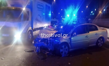 Θεσσαλονίκη: Σοβαρό τροχαίο με αυτοκίνητο που μπήκε στο αντίθετο ρεύμα – Δύο τραυματίες