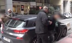 Θανάσιμη καταδίωξη στον Ασπρόπυργο: Τι είπαν στις απολογίες τους ο 20χρονος και ο 17χρονος Ρομά