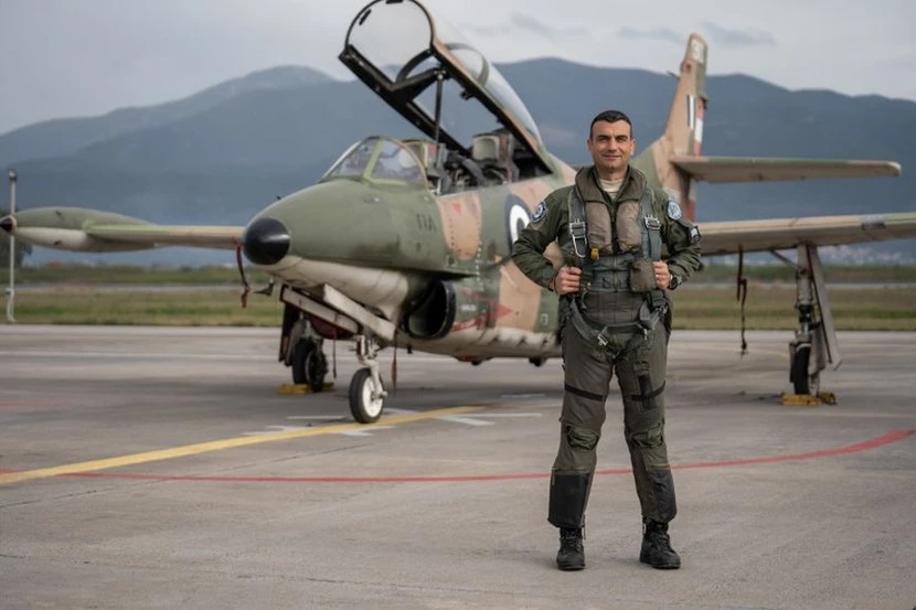 Συντριβή εκπαιδευτικού αεροσκάφους στην Καλαμάτα: «Έπρεπε να έχει αντικατασταθεί» σύμφωνα με αεροναυπηγό – Το χρονικό της τραγωδίας