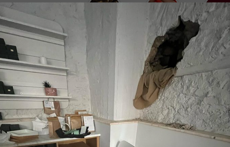 Απίστευτο ριφιφί με λεία 200.000 ευρώ σε κοσμηματοπωλείο στο κέντρο της Αθήνας