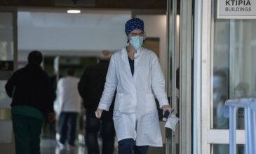 Κορονοϊός: Ανησυχία για την αύξηση των κρουσμάτων – Έκτακτη ενημέρωση από το υπουργείο Υγείας την Τετάρτη