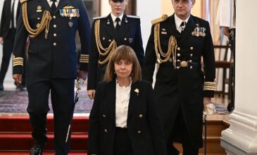 Η Κατερίνα Σακελλαροπούλου δέχθηκε τις ευχές της πολιτικής, στρατιωτικής και θρησκευτικής ηγεσίας