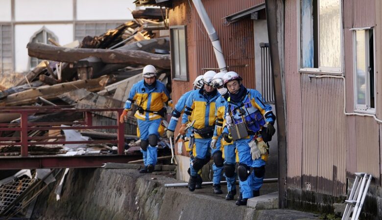 Ιαπωνία: Τουλάχιστον 84 οι νεκροί από τον σεισμό – Μάχη με τον χρόνο για να βρεθούν επιζώντες