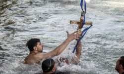 Kλειστοί δρόμοι σήμερα σε Αθήνα και Πειραιά για τον εορτασμό των Θεοφανείων