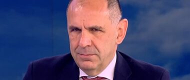 Γεραπετρίτης στο CNN: «Πρέπει να διασφαλίσουμε την πλήρη και ειλικρινή τήρηση της ελευθερίας της ναυσιπλοΐας»