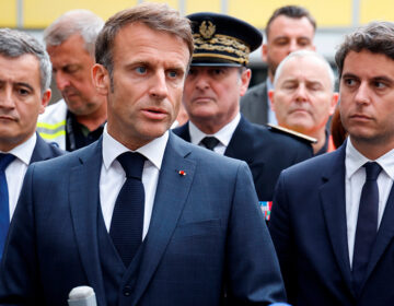 Ο Μακρόν δεν έκανε δεκτή την παραίτηση του Γάλλου πρωθυπουργού, Γκαμπριέλ Ατάλ – Σε ««σύγχυση» η χώρα