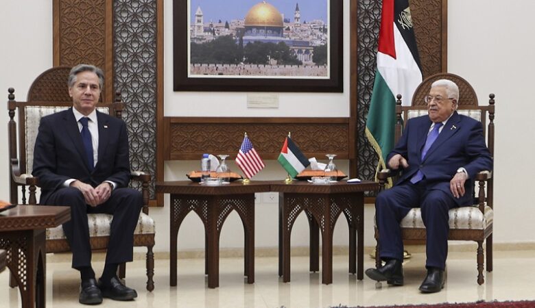 Τη στήριξή των ΗΠΑ σε απτά μέτρα για τη δημιουργία Παλαιστινιακού κράτους επανέλαβε ο Μπλίνκεν στον Αμπάς