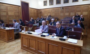 Εξεταστική για Τέμπη: «Και για τον κ. Χατζηδάκη φταίει μόνο ο σταθμάρχης», λένε οι βουλευτές του ΣΥΡΙΖΑ που είναι στην επιτροπή