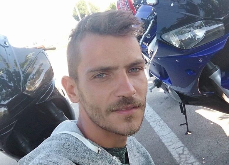 Άφαντος για 9η ημέρα ο 31χρονος από το Μεσολόγγι – «Είναι μικρή η κοινωνία κάποιος κάτι ξέρει σίγουρα» λέει η αδερφή του