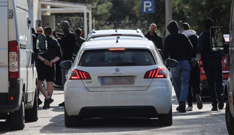 Greek Mafia: Προφυλακιστέοι οι δύο συλληφθέντες για τις δολοφονίες Σκαφτούρου και Ρουμπέτη