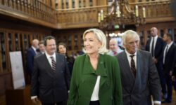 Το ακροδεξιό κόμμα της Μαρίν Λεπέν προηγείται σε δημοσκόπηση στη Γαλλία ενόψει ευρωεκλογών
