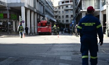 Έκρηξη βόμβας στο υπουργείο Εργασίας: Η Αντιτρομοκρατική αναζητά τους καθοδηγητές της νέας γενιάς τρομοκρατών