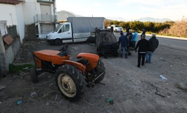 Απίστευτο τροχαίο στην Αργολίδα: «Ιπτάμενο» αυτοκίνητο έπεσε πάνω σε τρακτέρ με πορτοκάλια