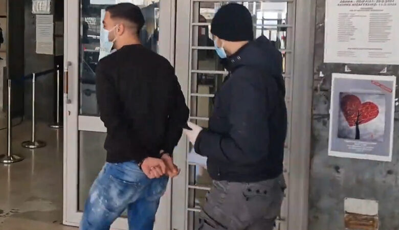 Θεσσαλονίκη: Νέα προθεσμία για τον 25χρονο τράπερ που κατηγορείται ότι χτύπησε φοιτητή – «Σταματήστε να γράφετε ψέματα»