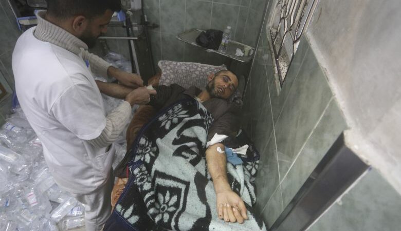 Απομακρύθηκαν 8.000 άνθρωποι από το νοσοκομείο Αλ-Αμάλ στη Γάζα, ενώ μαίνονται οι συγκρούσεις