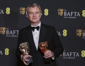 Στα βραβεία BAFTA Κρίστοφερ Νόλαν ευχαρίστησε όσους αγωνίστηκαν για τον πυρηνικό αφοπλισμό