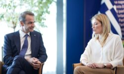 Με την πρόεδρο του Ευρωπαϊκού Κοινοβουλίου θα συναντηθεί την Παρασκευή ο πρωθυπουργός