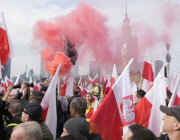 Οι Πολωνοί αγρότες διαδήλωσαν στη Βαρσοβία εναντίον των πολιτικών της ΕΕ και των εισαγωγών από την Ουκρανία