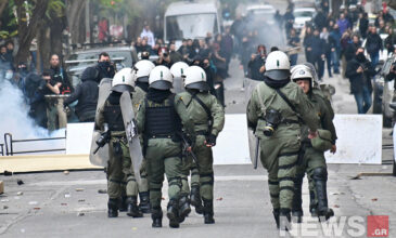 Στις 8 οι συλλήψεις από τα επεισόδια στην Αθήνα στη διαμαρτυρία για την τραγωδία στα Τέμπη