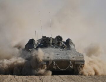 Ο ισραηλινός στρατός αποσύρει τα περισσότερα χερσαία στρατεύματα από τη νότια Γάζα