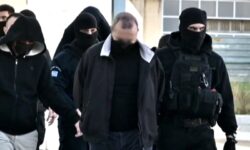 Βιασμός 12χρονης στον Κολωνό: Ισόβια και επιπλέον 41 χρόνια κάθειρξη στον Ηλία Μίχο