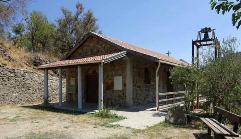 Σκάνδαλο με εκατοντάδες χιλιάδες ευρώ και ερωτικές περιπτύξεις μεταξύ μοναχών σε μοναστήρι στην Κύπρο