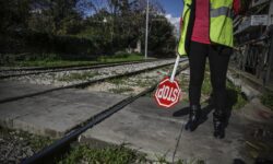 Αποκαλύψεις σοκ για τις αφύλακτες διαβάσεις τρένων: «Εκτός λειτουργίας λόγω έλλειψης ανταλλακτικών»
