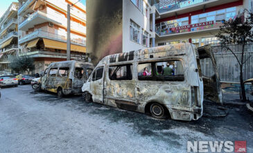 Εμπρηστική επίθεση στου Ζωγράφου, πέντε σχολικά λεωφορεία κάηκαν ολοσχερώς – Δείτε τις φωτογραφίες του News