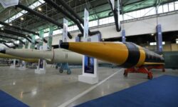 Οι χώρες της G7 προειδοποιούν το Ιράν με κυρώσεις αν εξοπλίσει τη Ρωσία με βαλλιστικούς πυραύλους