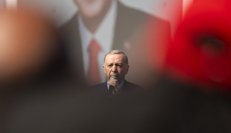 Politico: Γιατί ο Ερντογάν φοβάται τις εκλογές στην Κωνσταντινούπολη