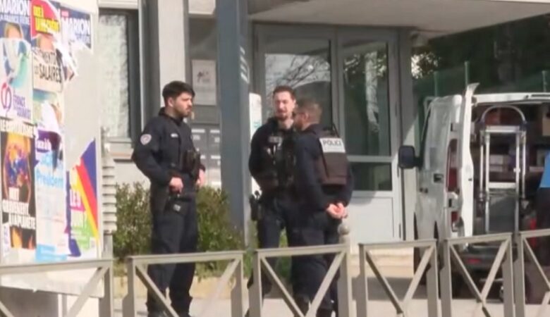 Τρεις ανήλικοι συνελήφθησαν στη Γαλλία επειδή έκαναν φάρσες για βόμβες σε σχολεία