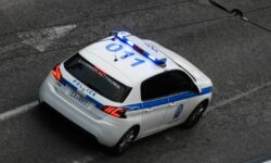 Σύλληψη τριών διαρρηκτών στη Νίκαια που είχαν εισβάλει σε σπίτι