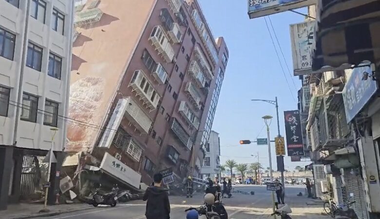 Ταϊβάν: Ώρες αγωνίας για εγκλωβισμένους σε σήραγγες και ερείπια μετά τα 7,5 Ρίχτερ