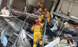 Ταϊβάν: Αγωνία για τους εγκλωβισμένους, πάνω από 1.000 τραυματίες, μετά τον ισχυρό σεισμό