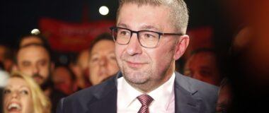 Μίτσκοσκι: «Η νέα κυβέρνηση του VMRO θα σεβαστεί τη Συμφωνία των Πρεσπών, όμως εγώ θα αποκαλώ τη χώρα μου Μακεδονία»