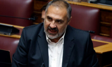 Ανεξαρτητοποιήθηκε από τους «Σπαρτιάτες» και ο Γιάννης Δημητροκάλλης
