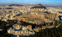 Reuters: Το 2024 θα μπορούσε να είναι η χρονιά της Ελλάδας – Η ηρεμία έχει αποκατασταθεί στη χώρα