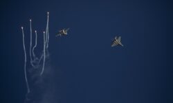 Ποιες είναι οι δυνατότητες Ισραήλ και Ιράν σε έναν αεροπορικό πόλεμο με οπλισμό μεγάλου βεληνεκούς