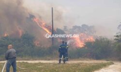 Μεγάλη φωτιά κοντά στον Ναύσταθμο της Σούδας – Εκκενώθηκε το δημοτικό σχολείο και το ναυτικό νοσοκομείο